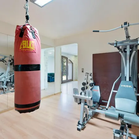Luxurious Liandri - With Private Pool Villa