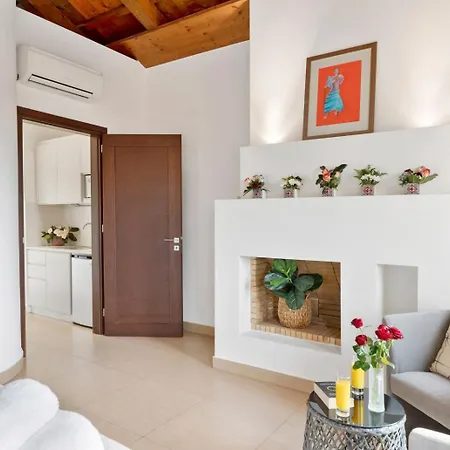 Luxurious Liandri - With Private Pool Atsipopoulo