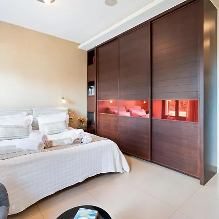 Villa Luxurious Liandri - With Private Pool