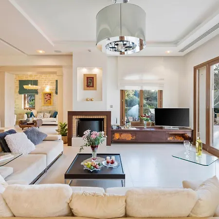 فيلة Luxurious Liandri - With Private Pool أتسيبوبولو