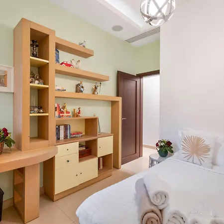 Luxurious Liandri - With Private Pool فيلة أتسيبوبولو