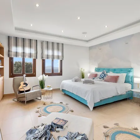 فيلة Luxurious Liandri - With Private Pool *